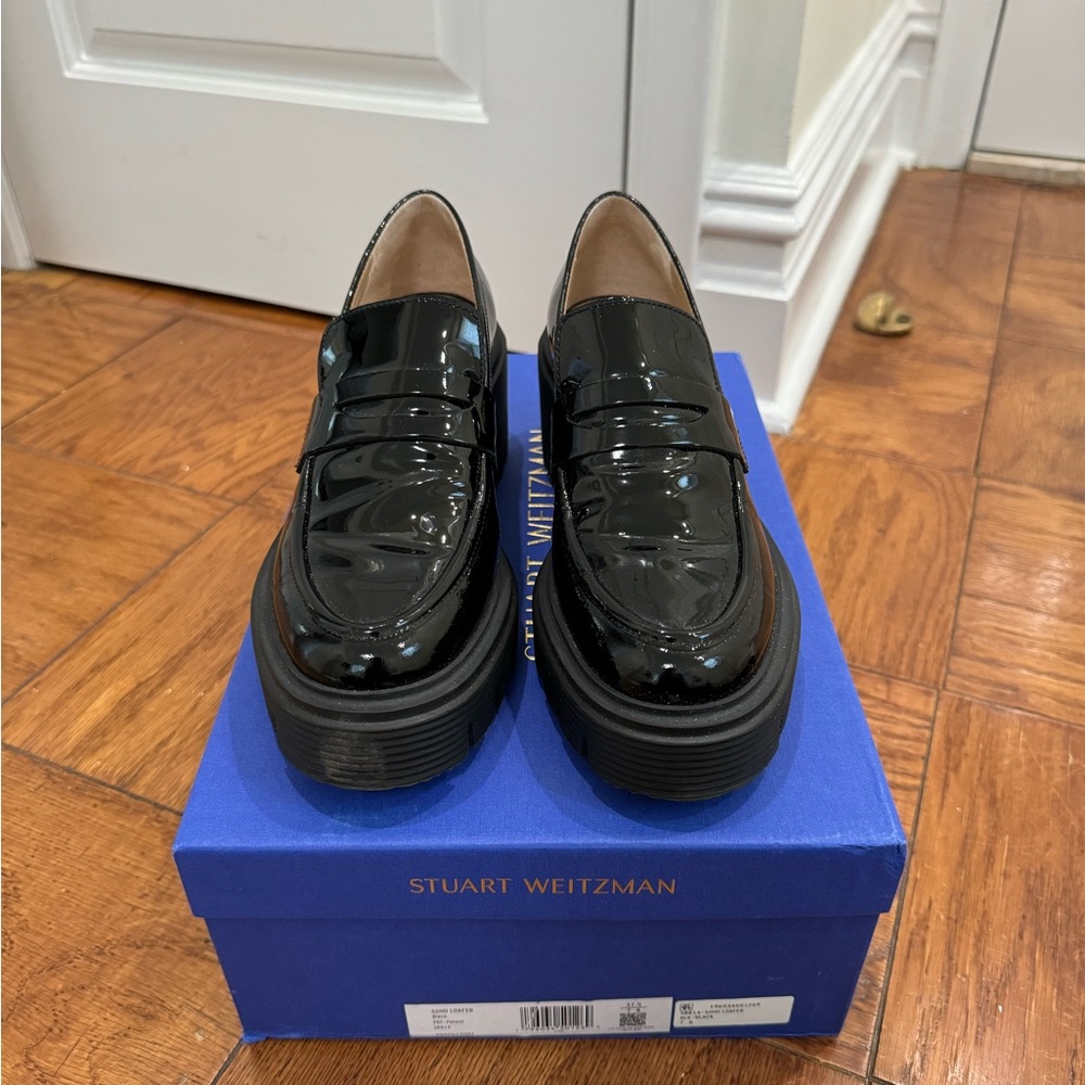 Stuart Weitzman SoHo Loafer, Black Patent, Size 7